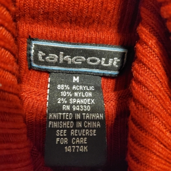 Takeout Deep Red Turtleneck Sweater Size M - Picture 2 of 6
